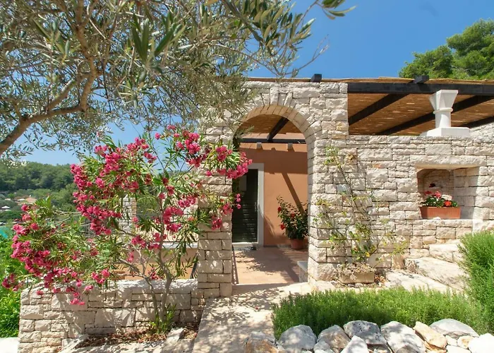 Perla Villa Vela Luka